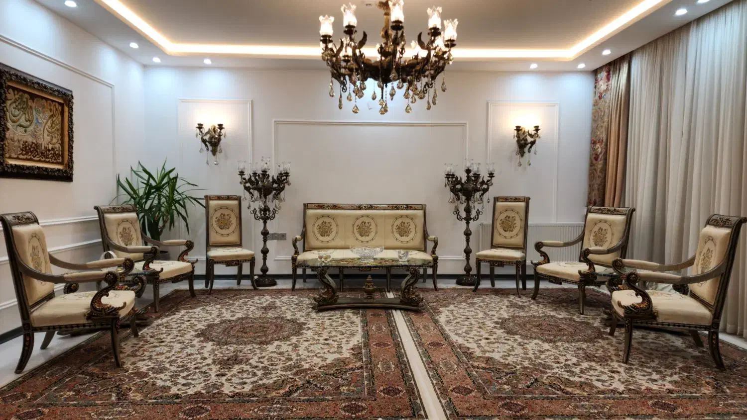 سرویس مبلمان بسیار شکیل و مجلل خاص|مبلمان خانگی و میز عسلی|مشهد, سجاد شهر|دیوار