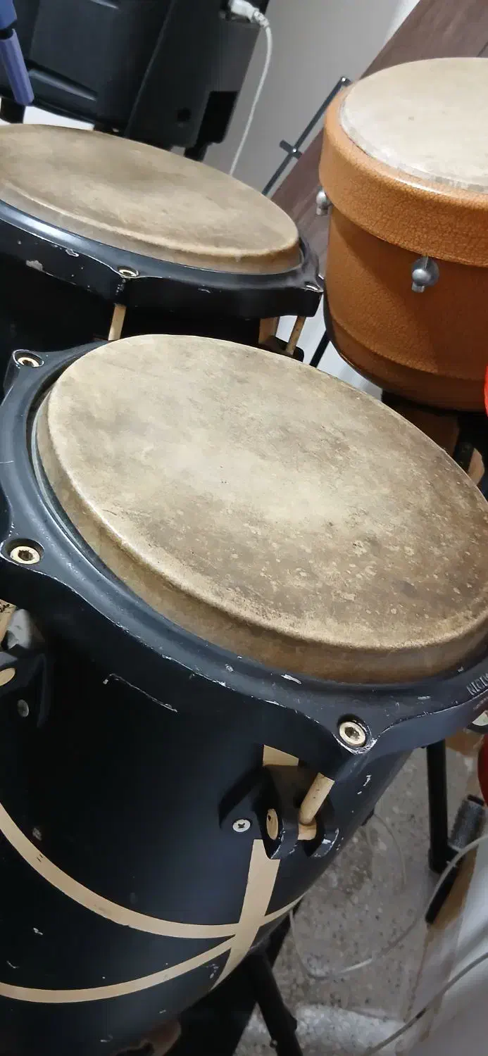 تومبا|درام و پرکاشن|گرگان, |دیوار