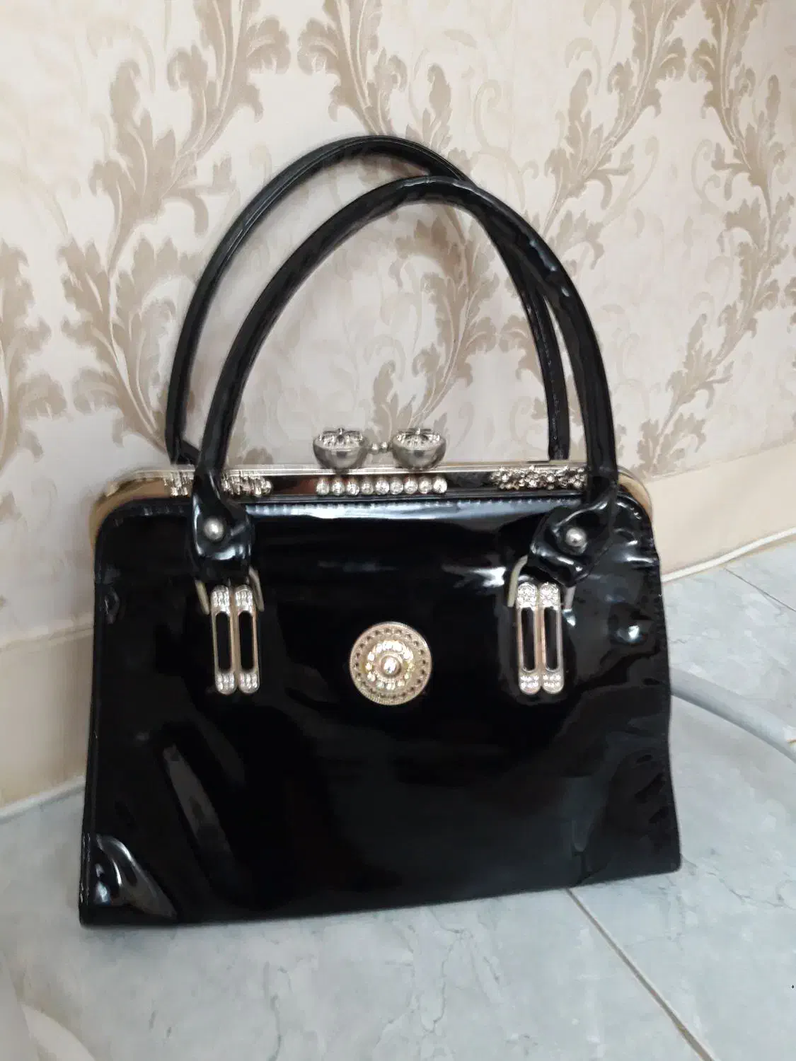 دوعدد کیف|کیف، کفش، کمربند|پاکدشت, پاکدشت (مامازند)|دیوار