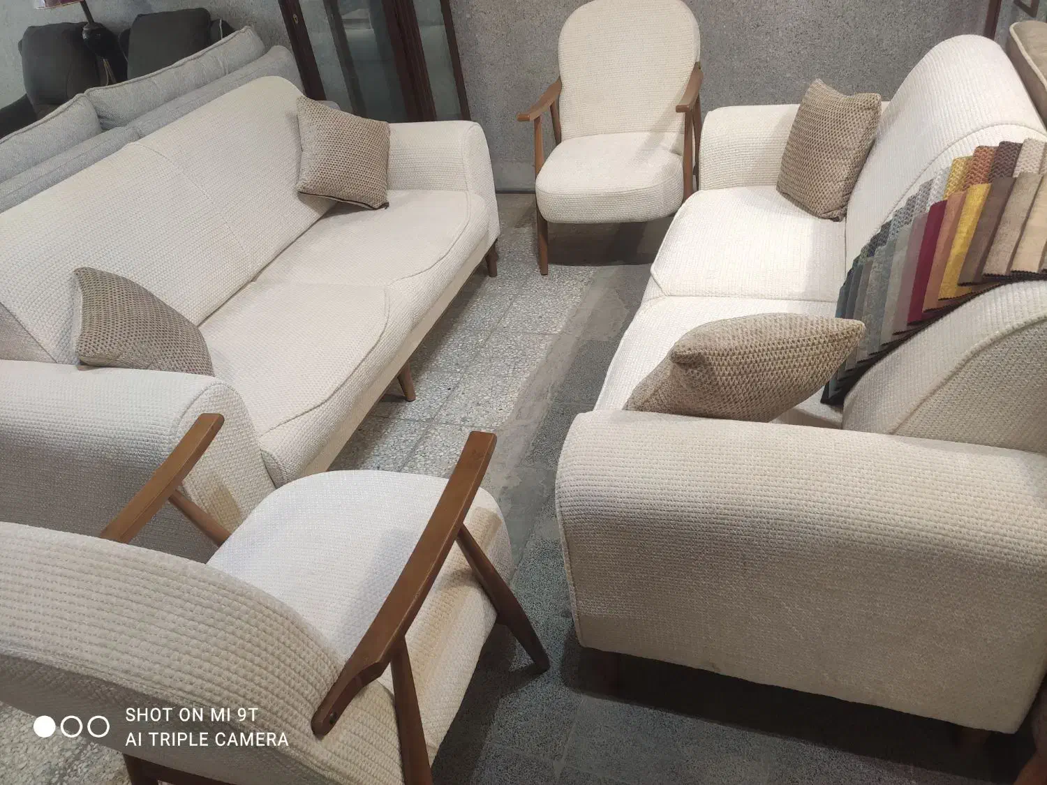 18میلیون تومان اقساطی|مبلمان خانگی و میز عسلی|بندر کنگان, |دیوار