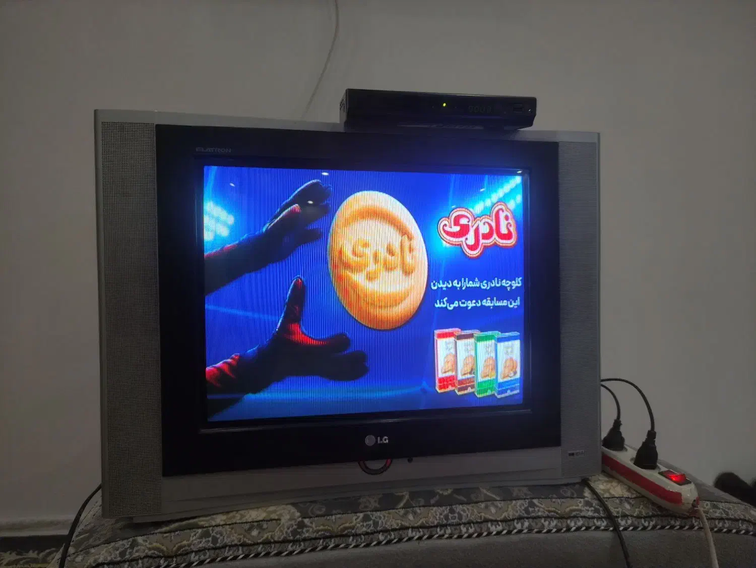 تلویزیون ۲۱ اینچ ال جی|تلویزیون و پروژکتور|قم, سراجه (۱۵ خرداد)|دیوار