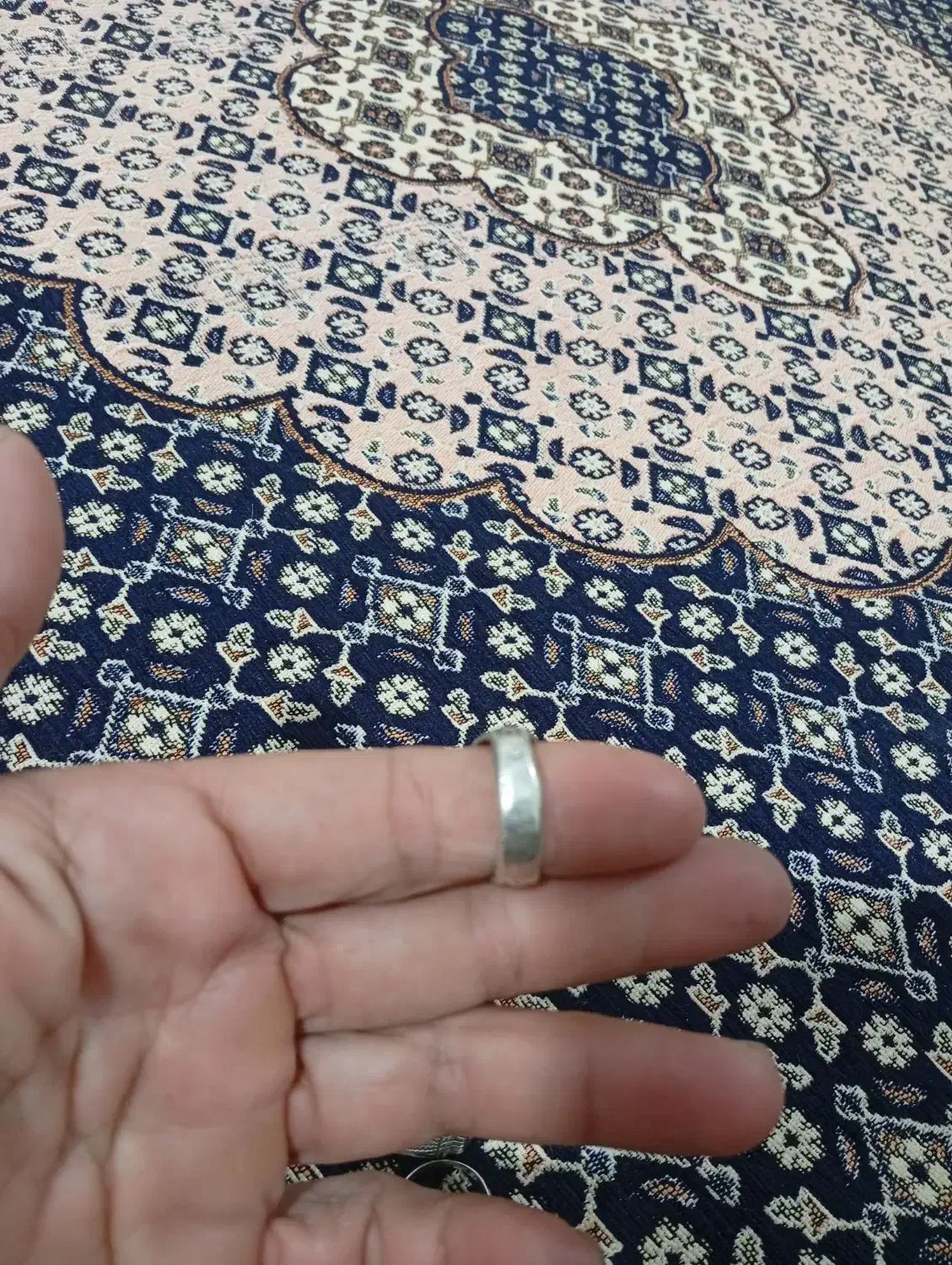 سه عدد انگشتر|جواهرات|نقده, |دیوار