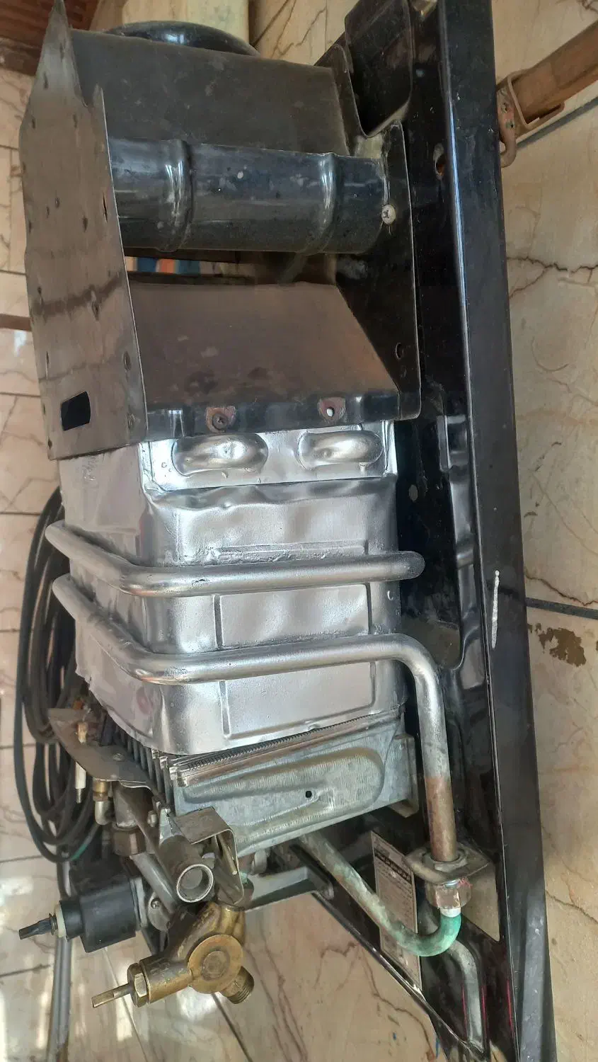 آبگرمکن ایرانشرق|آبگرمکن، پکیج، شوفاژ|بروجرد, |دیوار