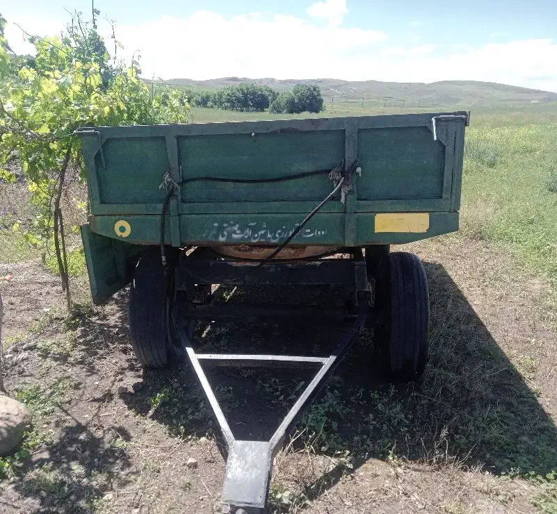 تریلی تراکتور درحدنوتایرهواپیما چهارچرخ|خودرو سنگین|انگوت, |دیوار