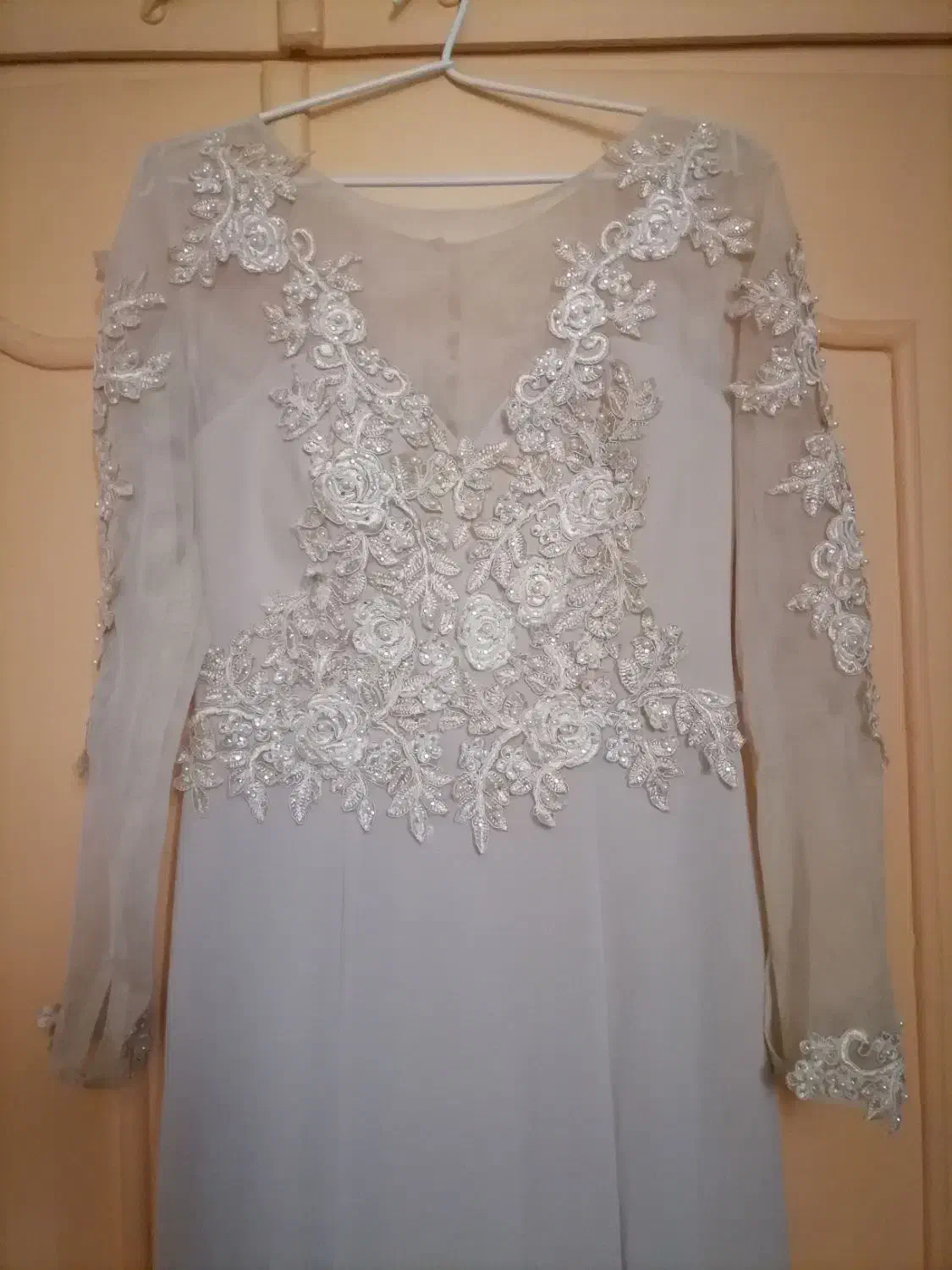 پیراهن مجلسی|لباس|مشهد, فتح المبین|دیوار