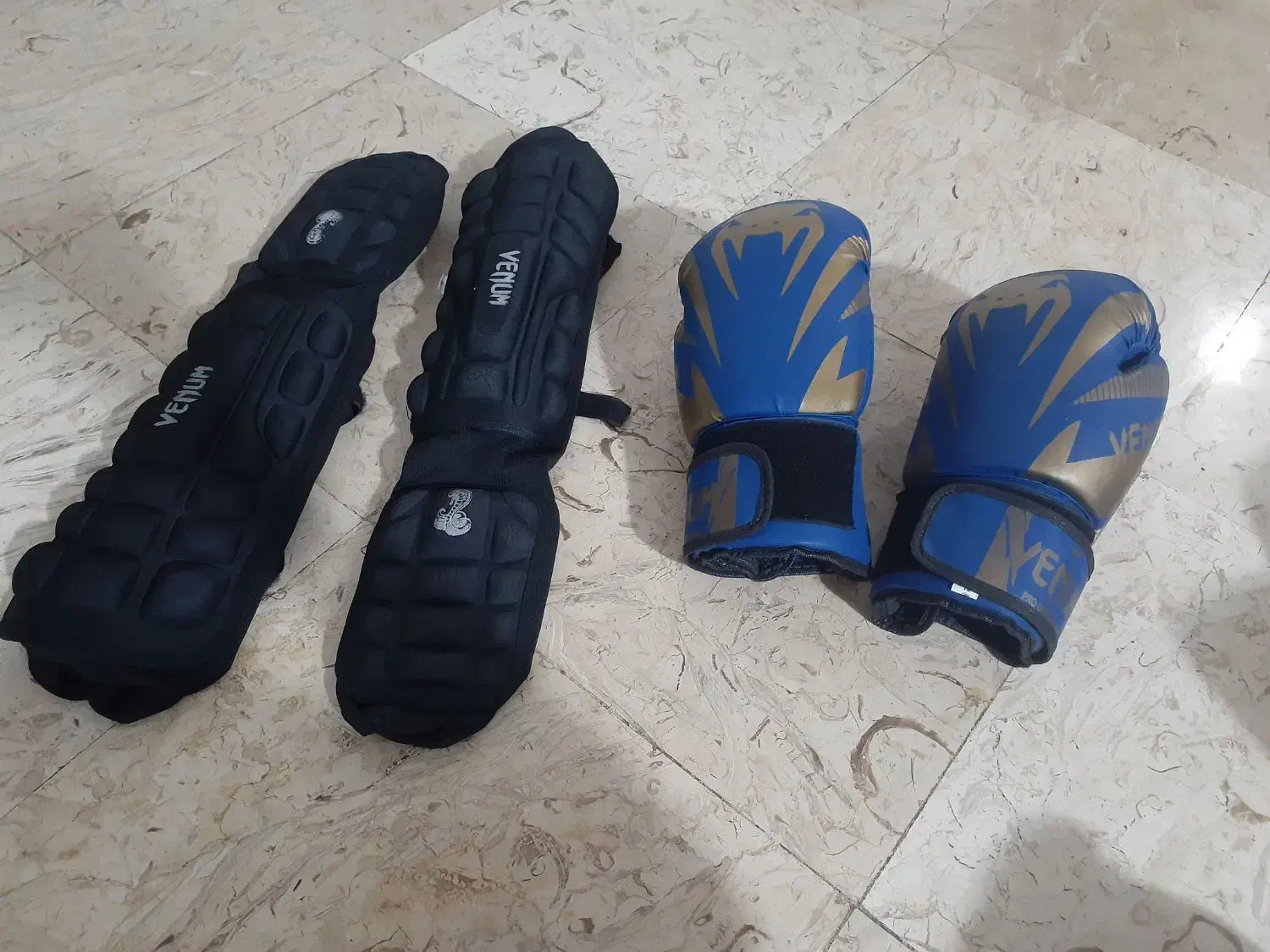 دستکش و ساق بند کیک بوکس و بوکس|تجهیزات ورزشی|فردیس, شهرک هفده شهریور|دیوار