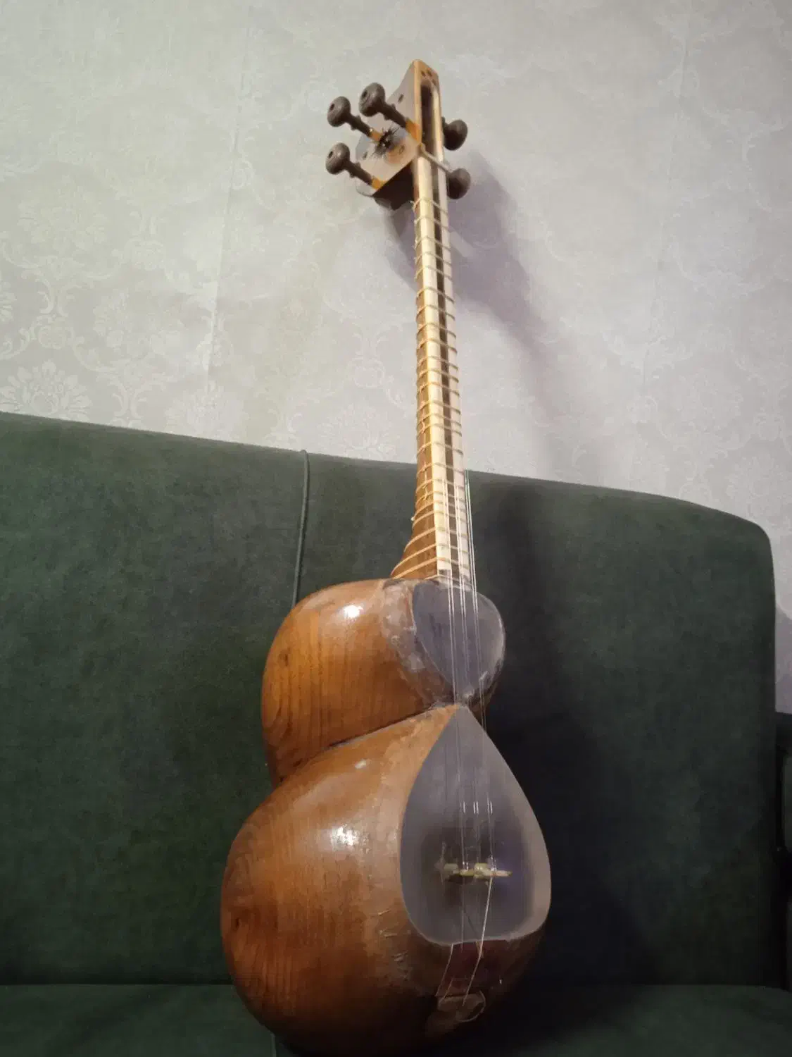 تار حرفهای 4تا کهنه مناسب اجرا معاوضه تار سه تار|سازهای سنتی|شهریار, کردزار|دیوار