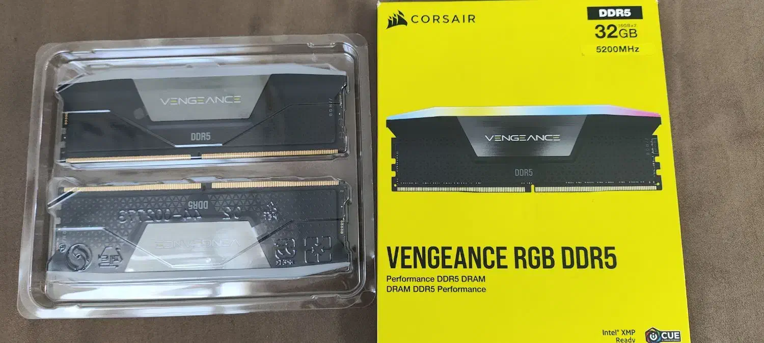 رم۳۲ گیگ DDR5 کورسیر مدل RGB 5200MHz|قطعات و لوازم جانبی رایانه|تهران, عباس‌آباد|دیوار
