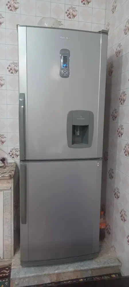 یخچال فیریزر هیمالیا در حد نو بدون صدا|یخچال و فریزر|فلاورجان, |دیوار
