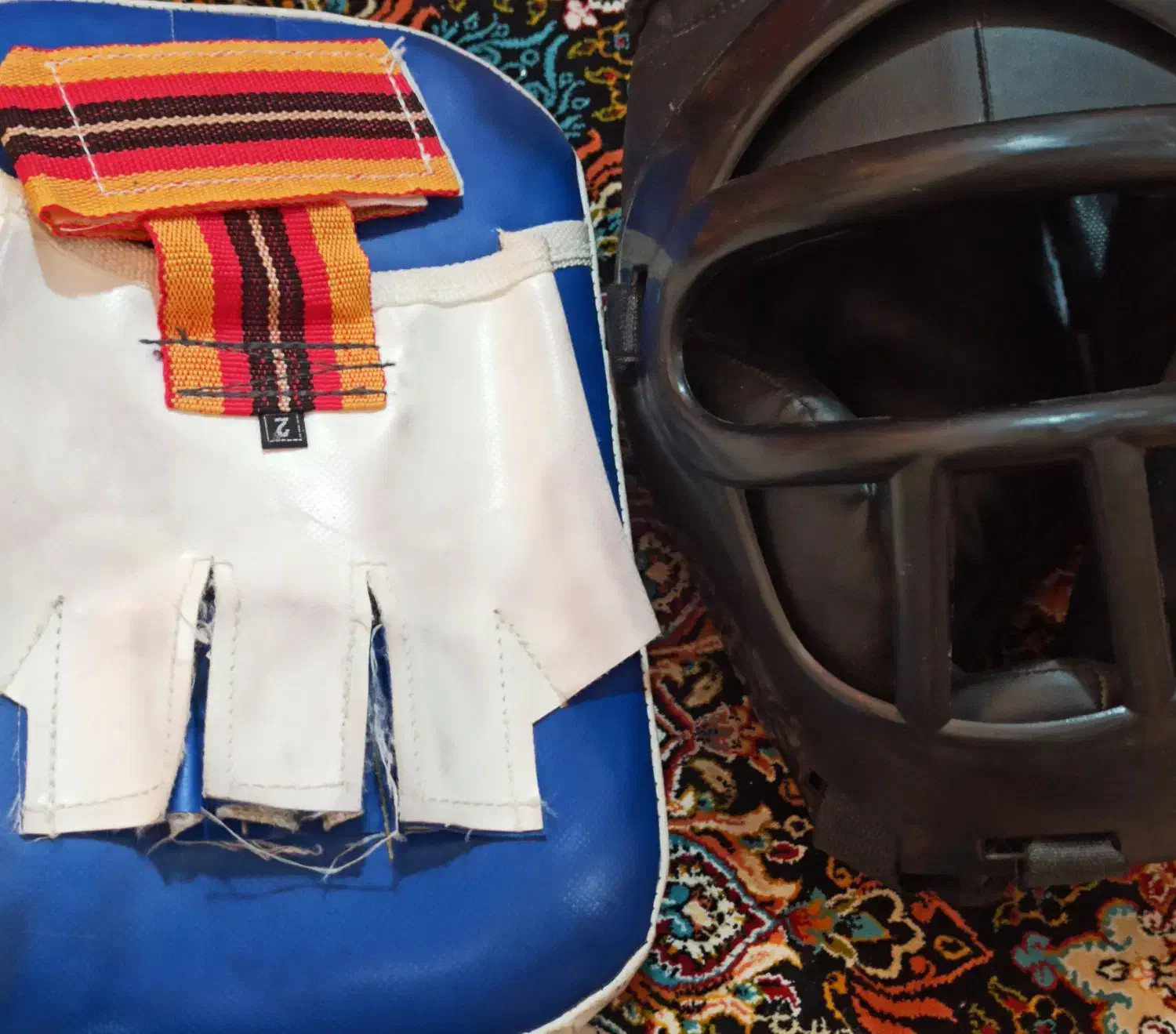 میت ورزشی و کلاه مبارزه و کیف مخصوص باشگاه|تجهیزات ورزشی|شیراز, عادل آباد|دیوار