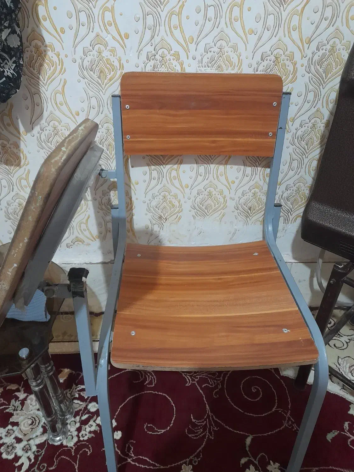 صندلی|صندلی و نیمکت|نیشابور, مازول|دیوار