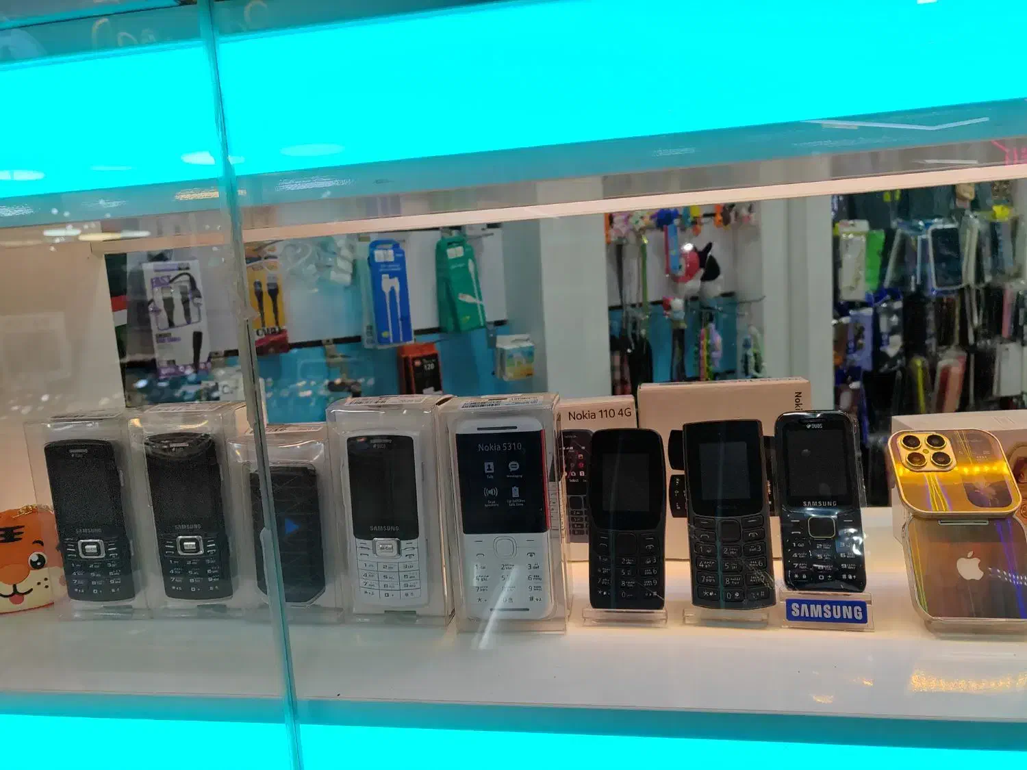 بورس انواع گوشی ساده|موبایل|فولادشهر, B5|دیوار