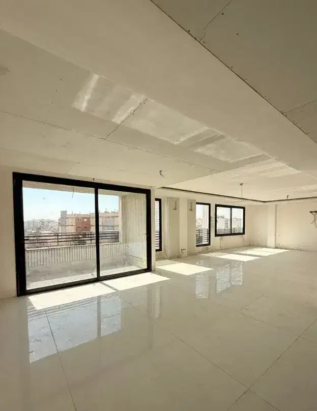 نقاشی و رنگکاری دیوار و درب و پنجره وکاغذ دیواری|خدمات پیشه و مهارت|ایلام, |دیوار