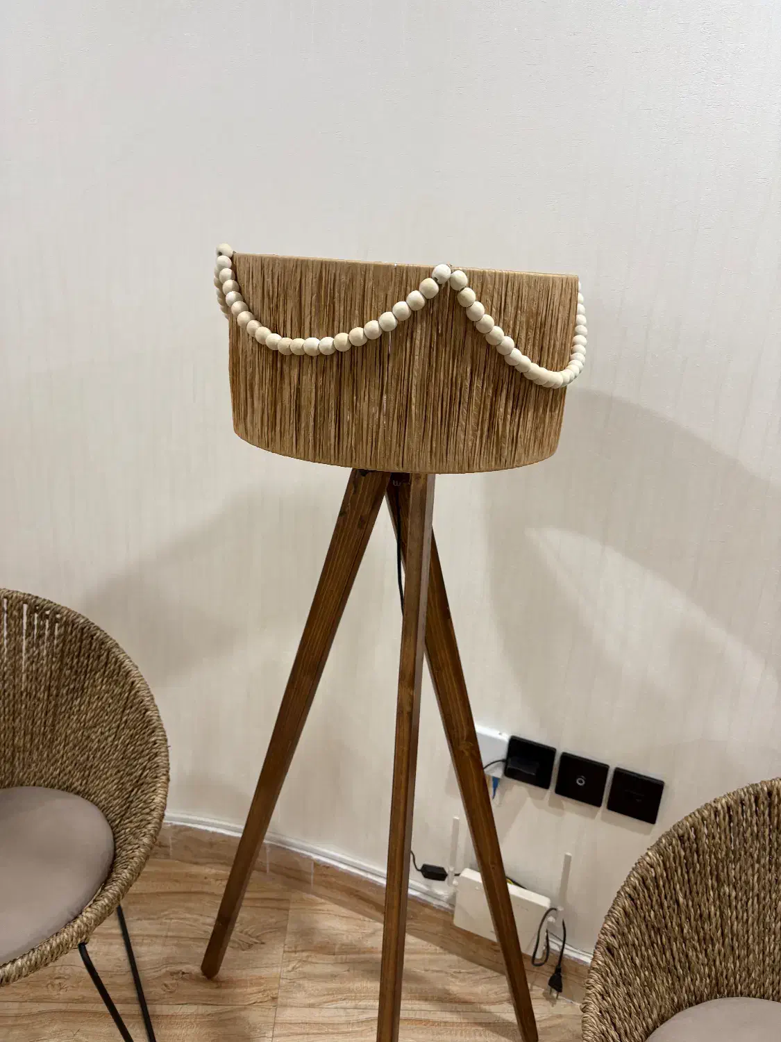 آباژور|چراغ خواب و آباژور|رشت, رشتیان|دیوار