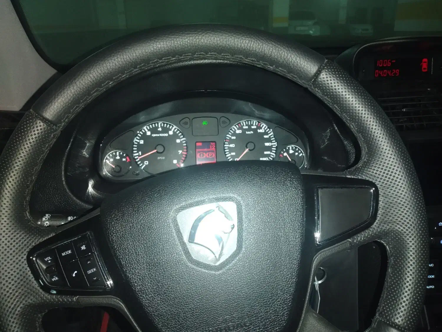 سورن پلاس xu7p سفید صفر 1404(گاز برقی)|خودرو سواری و وانت|شیراز, شاهچراغ|دیوار