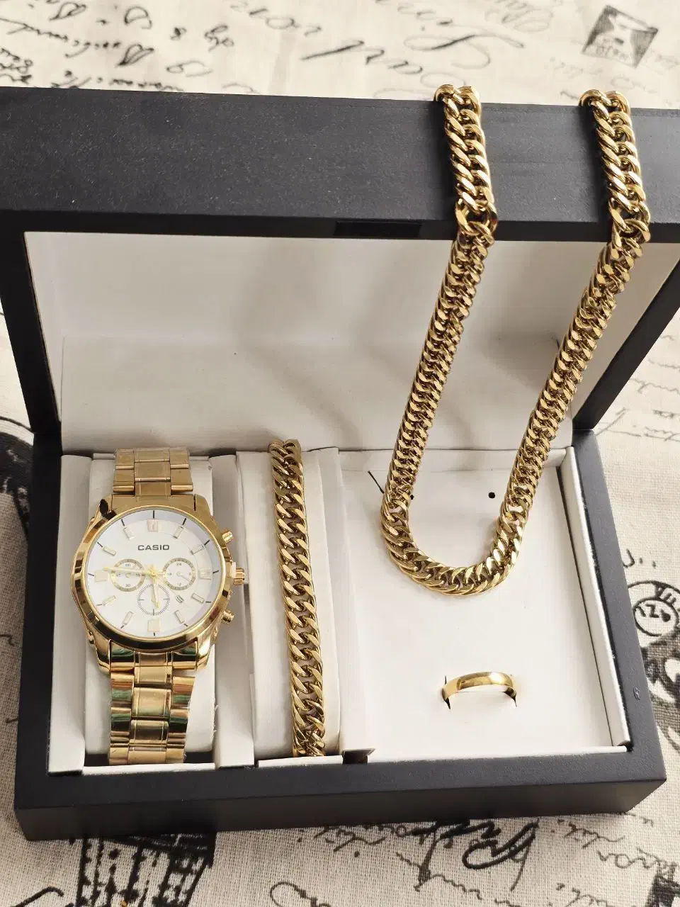 مردانه، ست زنانه ، ساعت تک|بدلیجات|بندر امام خمینی, |دیوار