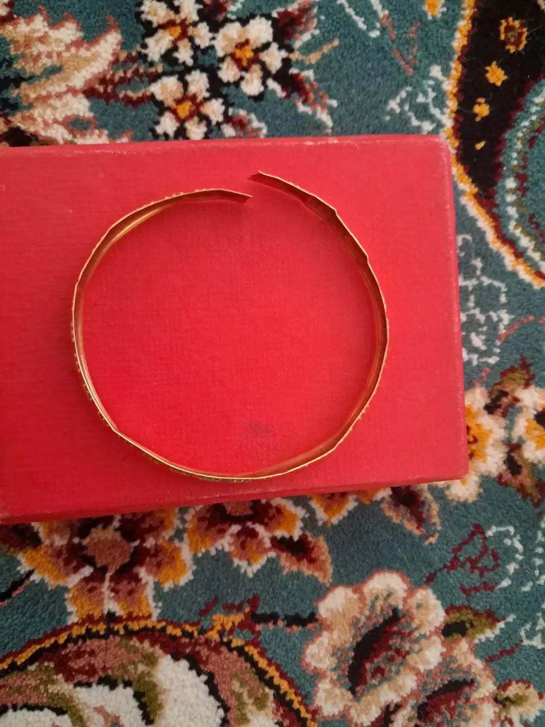 النگو|جواهرات|دورود, |دیوار