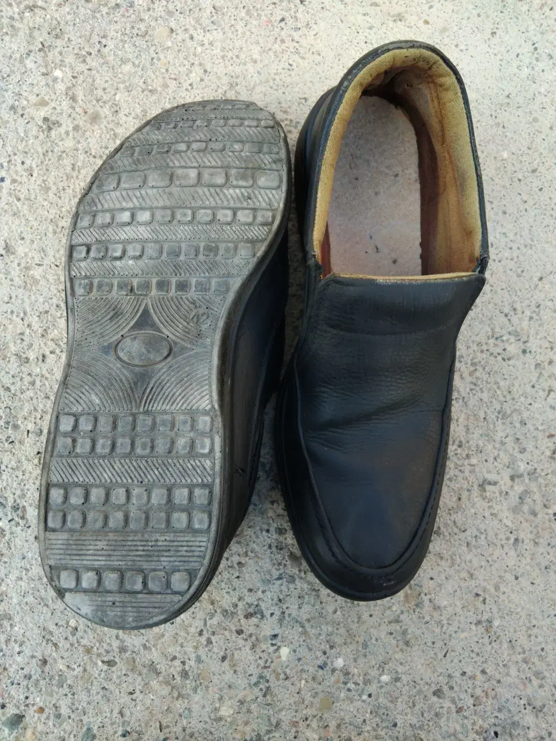 کفش|کیف، کفش، کمربند|زابل, |دیوار