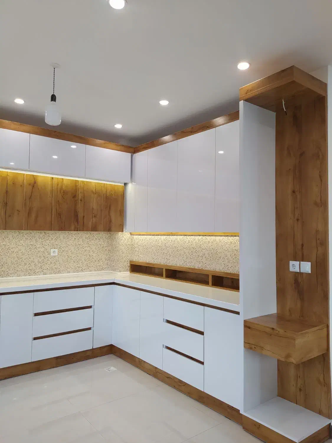 کابینت و کمد دیواری|خدمات پیشه و مهارت|کلاچای, |دیوار