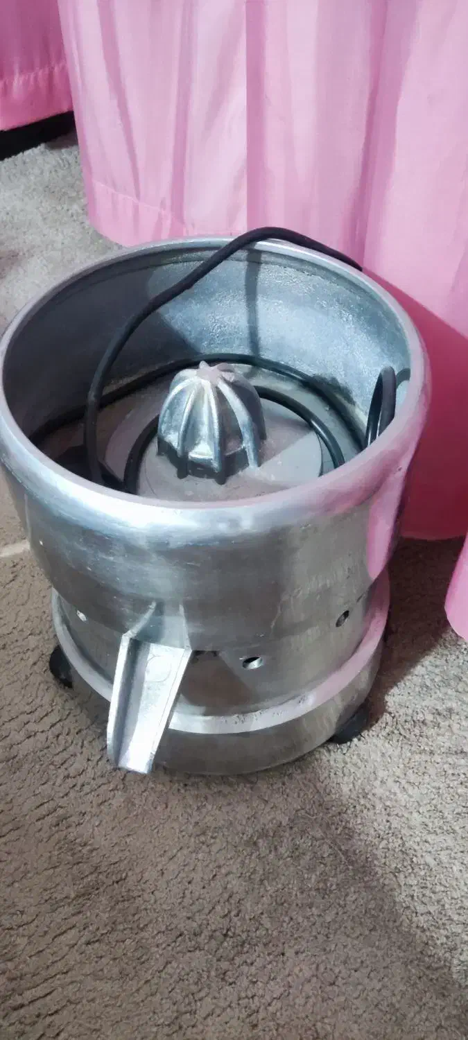 آب پرتقال گیر نیمه صنعتی|آبمیوهگیر و آبمرکباتگیر|بندرعباس, |دیوار