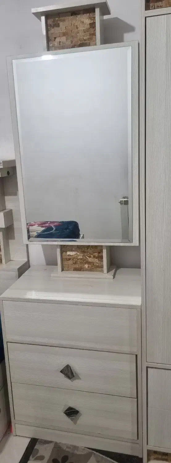 وسایل خونه|تخت و سرویس خواب|قرچک, زیبا شهر|دیوار