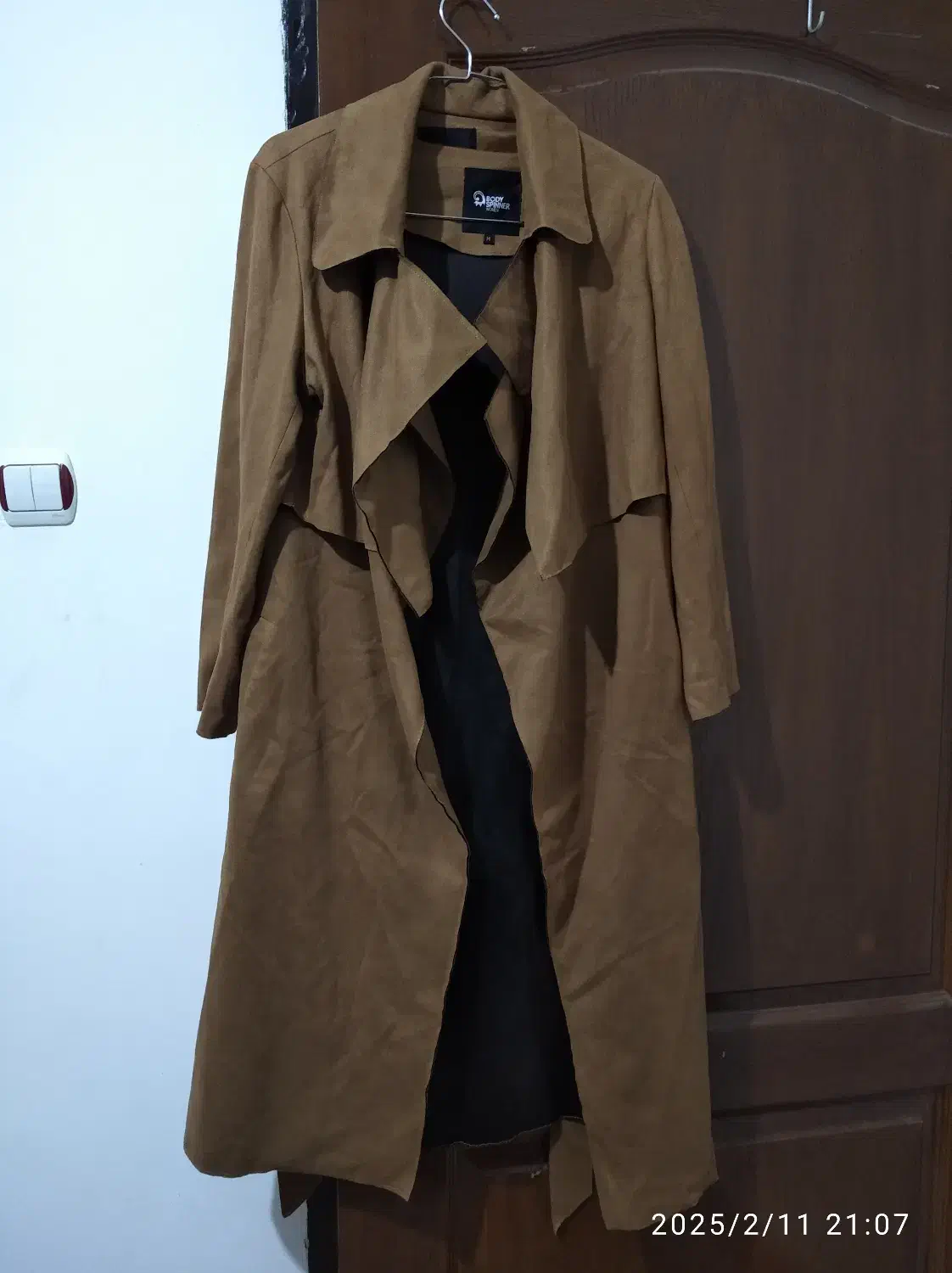 تعدادی مانتو ، پانچ ، بلوز|لباس|قائم‌شهر, |دیوار