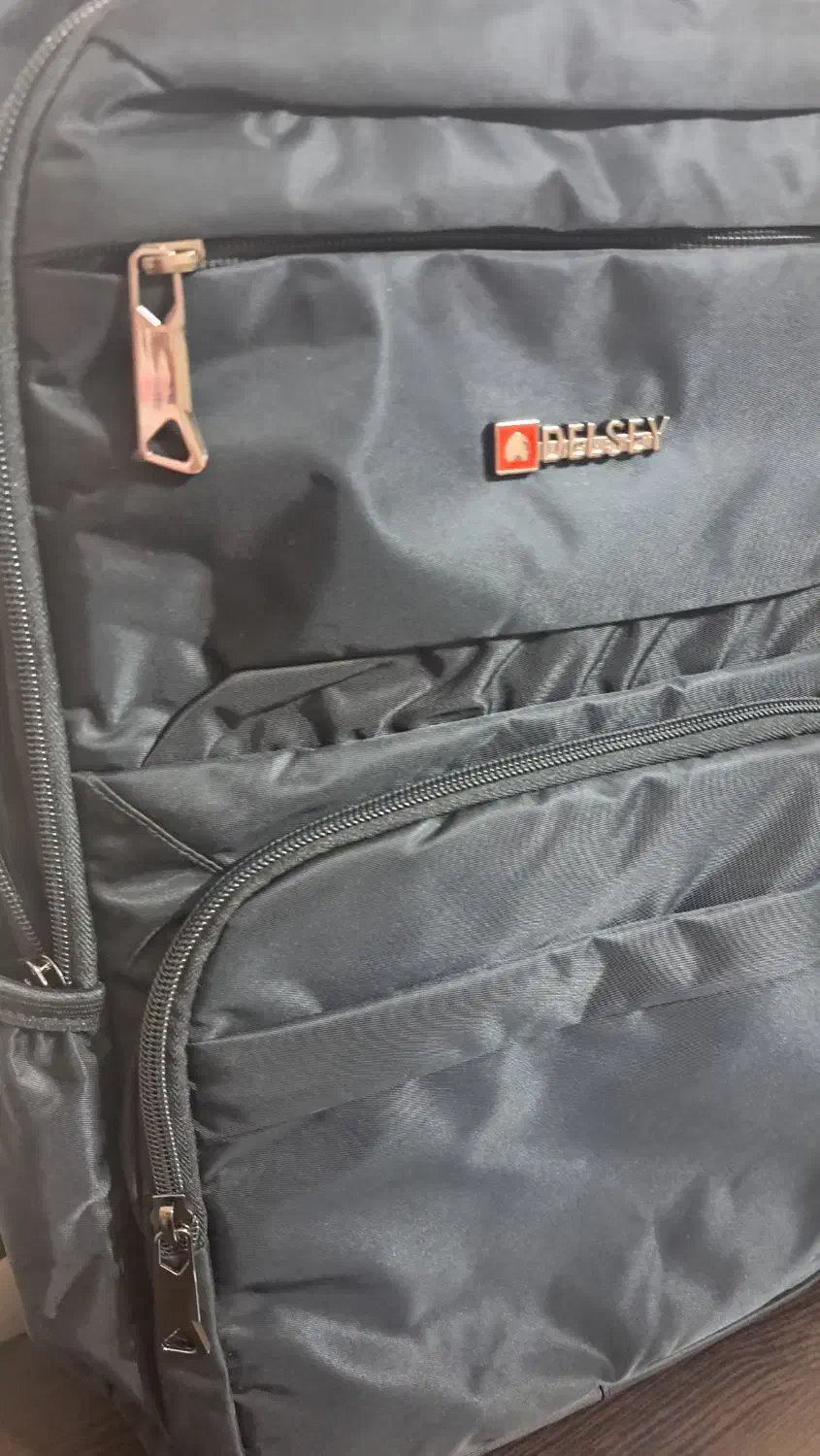 کوله پشتی|کیف، کفش، کمربند|کاشان, مفتح|دیوار