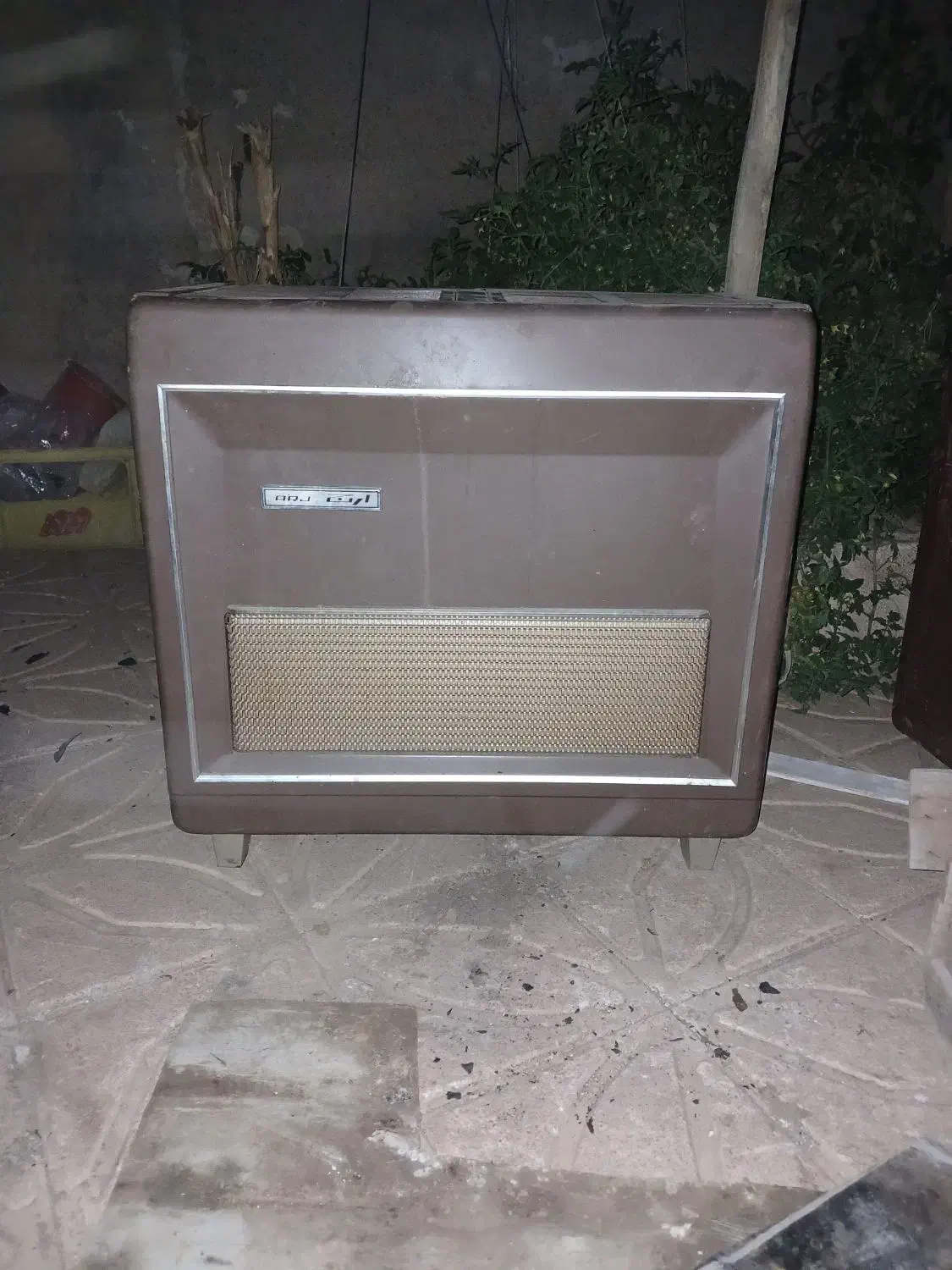 دو عدد بخاری نفتی ارج در حد نو سالم مدل ۱۱۵۱|بخاری، هیتر، شومینه|تبریز, |دیوار