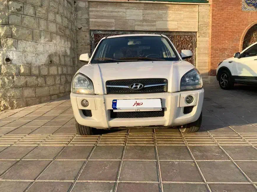 توسان ۲۰۰۹ شش سیلندر سفید|خودرو سواری و وانت|تهران, آجودانیه|دیوار