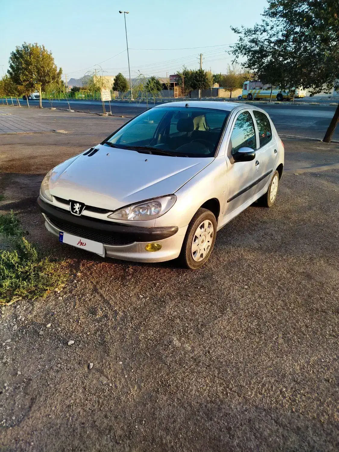 206 مدل 82سالم|خودرو سواری و وانت|زنجان, |دیوار