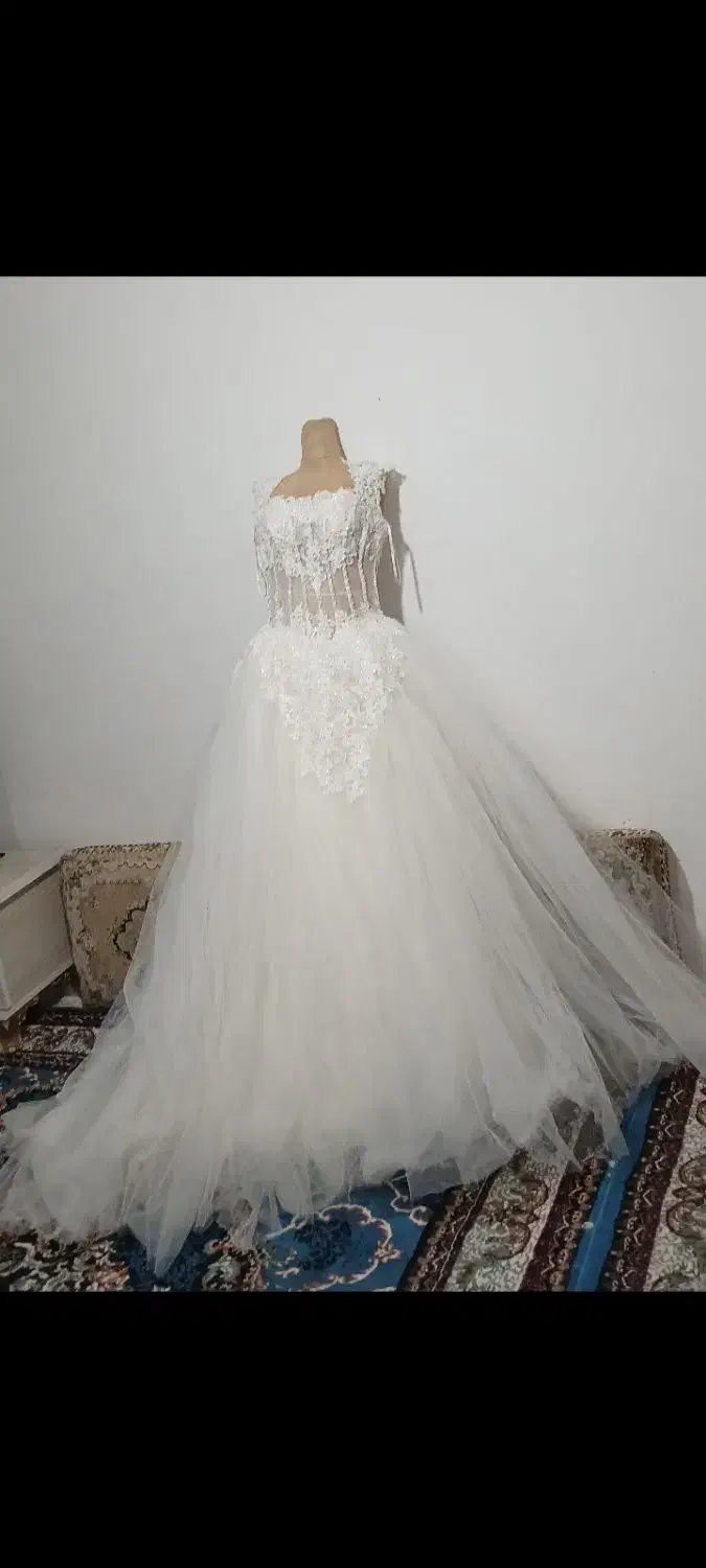 لباس عروس|لباس|سقز, |دیوار