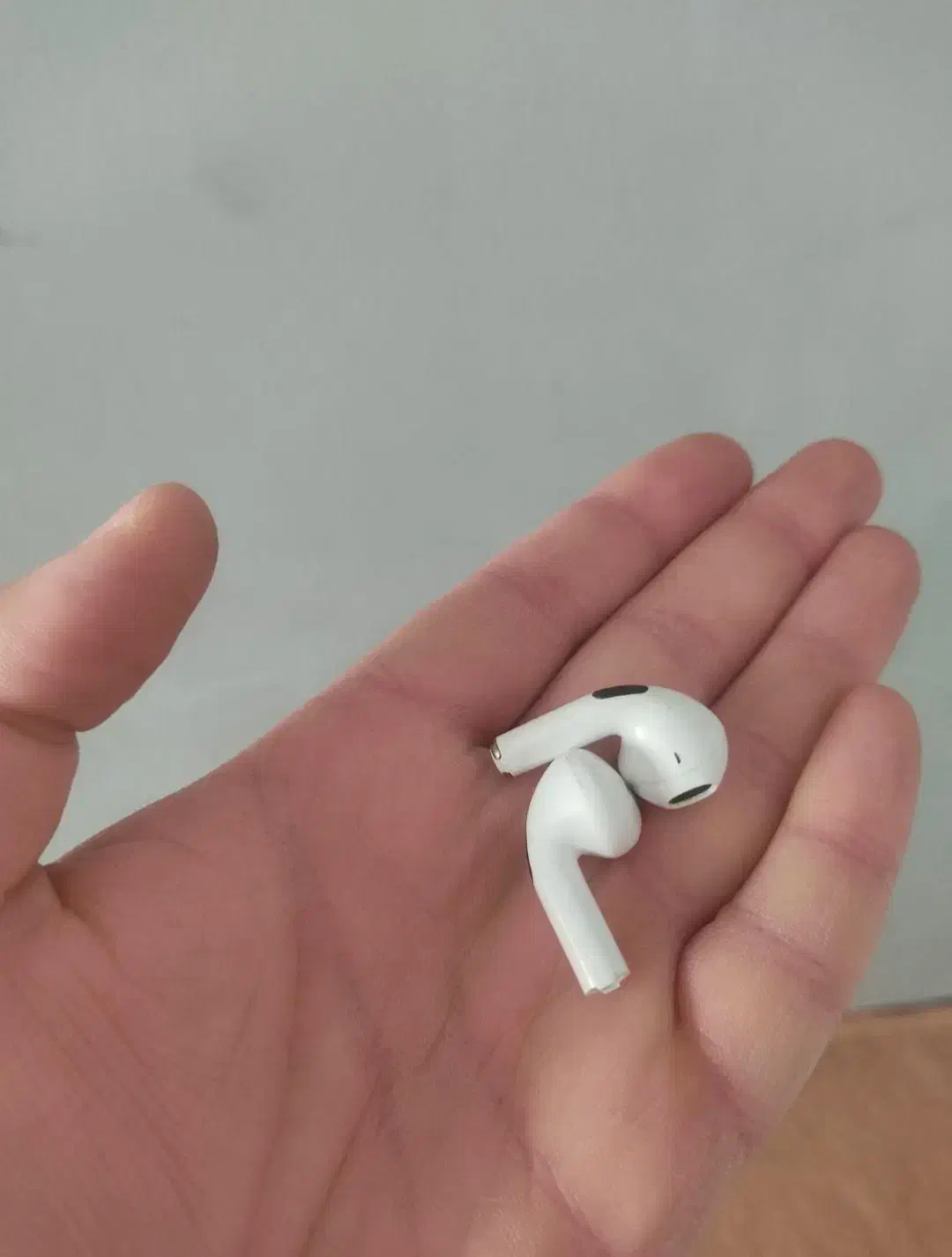 هدفون فقط یکی از گوشی ها نیاز به تعمیر جزئی داره.|لوازم جانبی موبایل و تبلت|محمدیه-قزوین, |دیوار