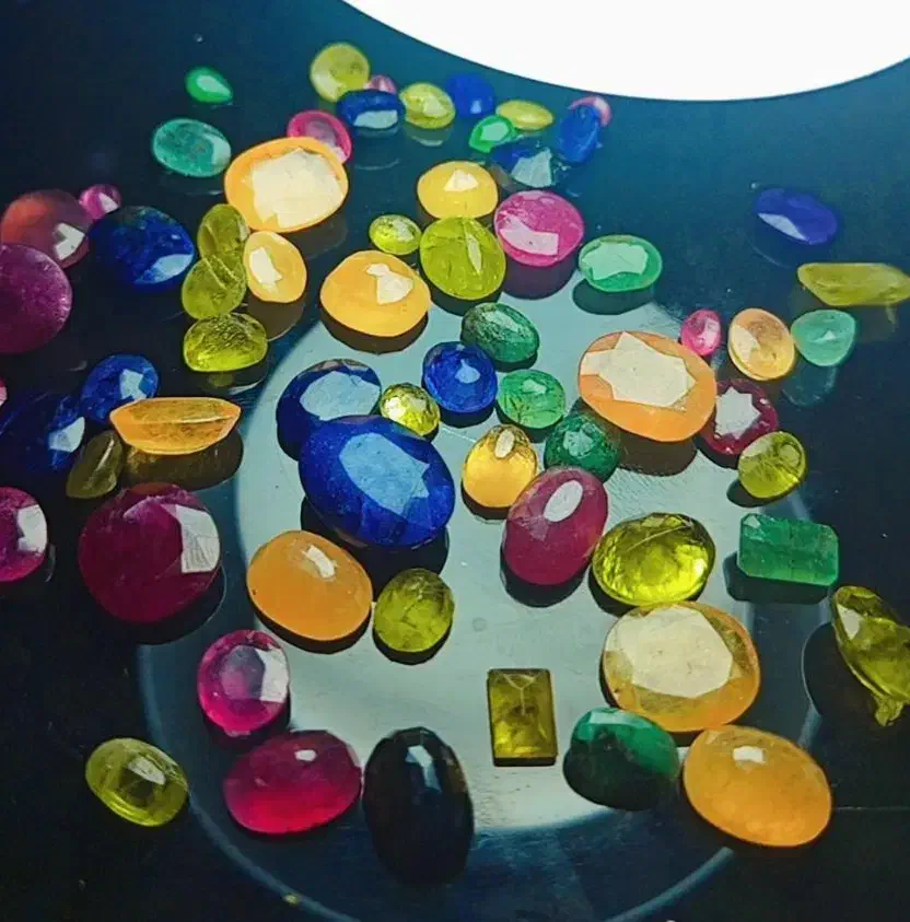 سنگ های معدنی و جواهراتی یاقوت الماس زمرد|جواهرات|ارومیه, |دیوار