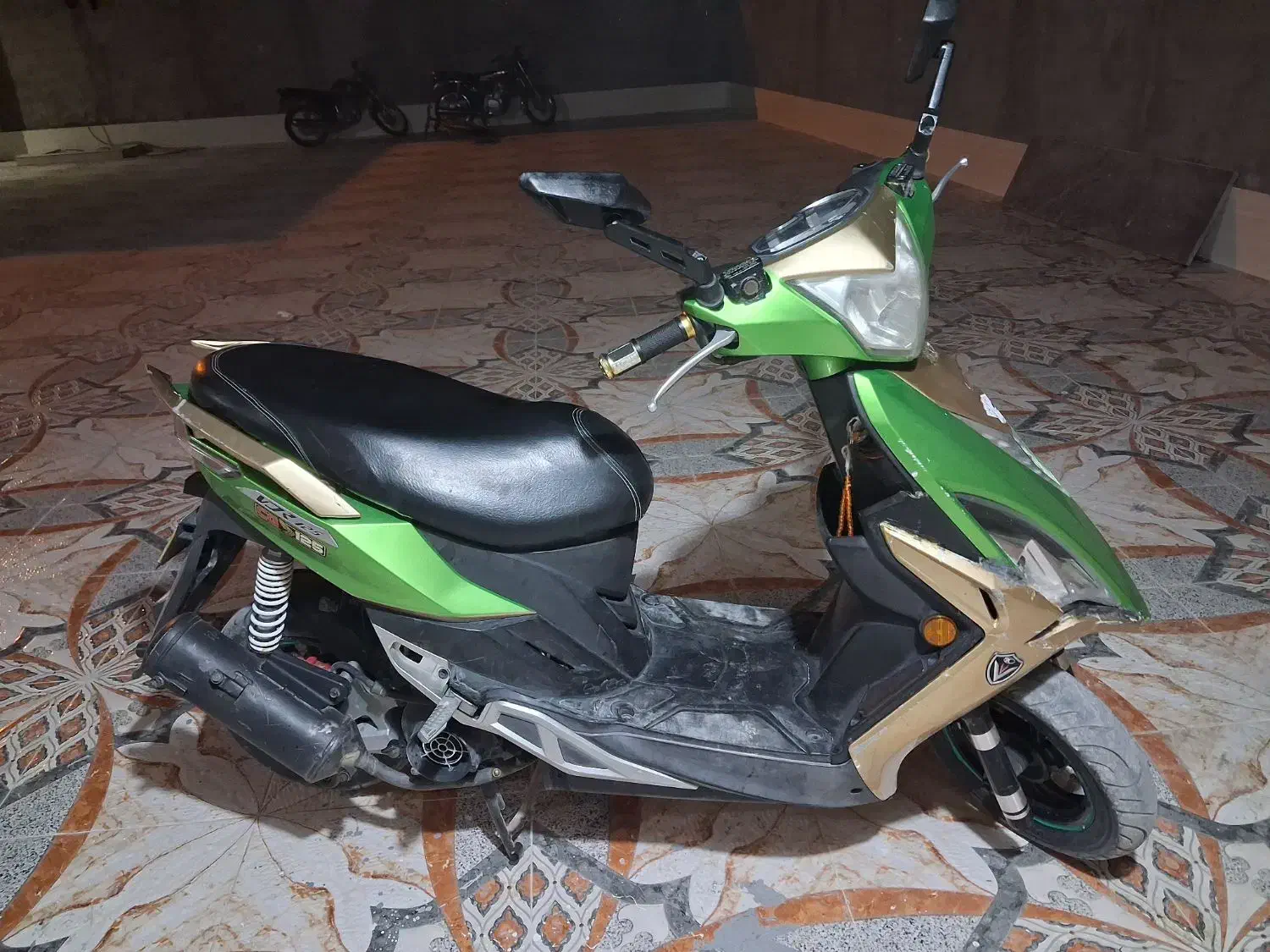 موتور|موتورسیکلت|لامرد, |دیوار