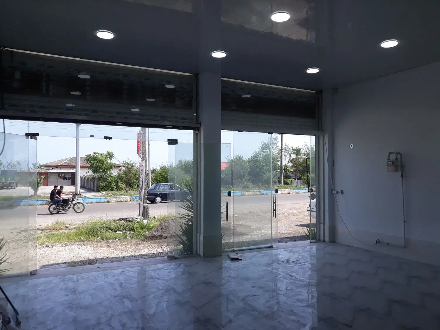 رهن و اجاره مغازه ۹۰ متری|اجارهٔ مغازه و غرفه|حویق, |دیوار