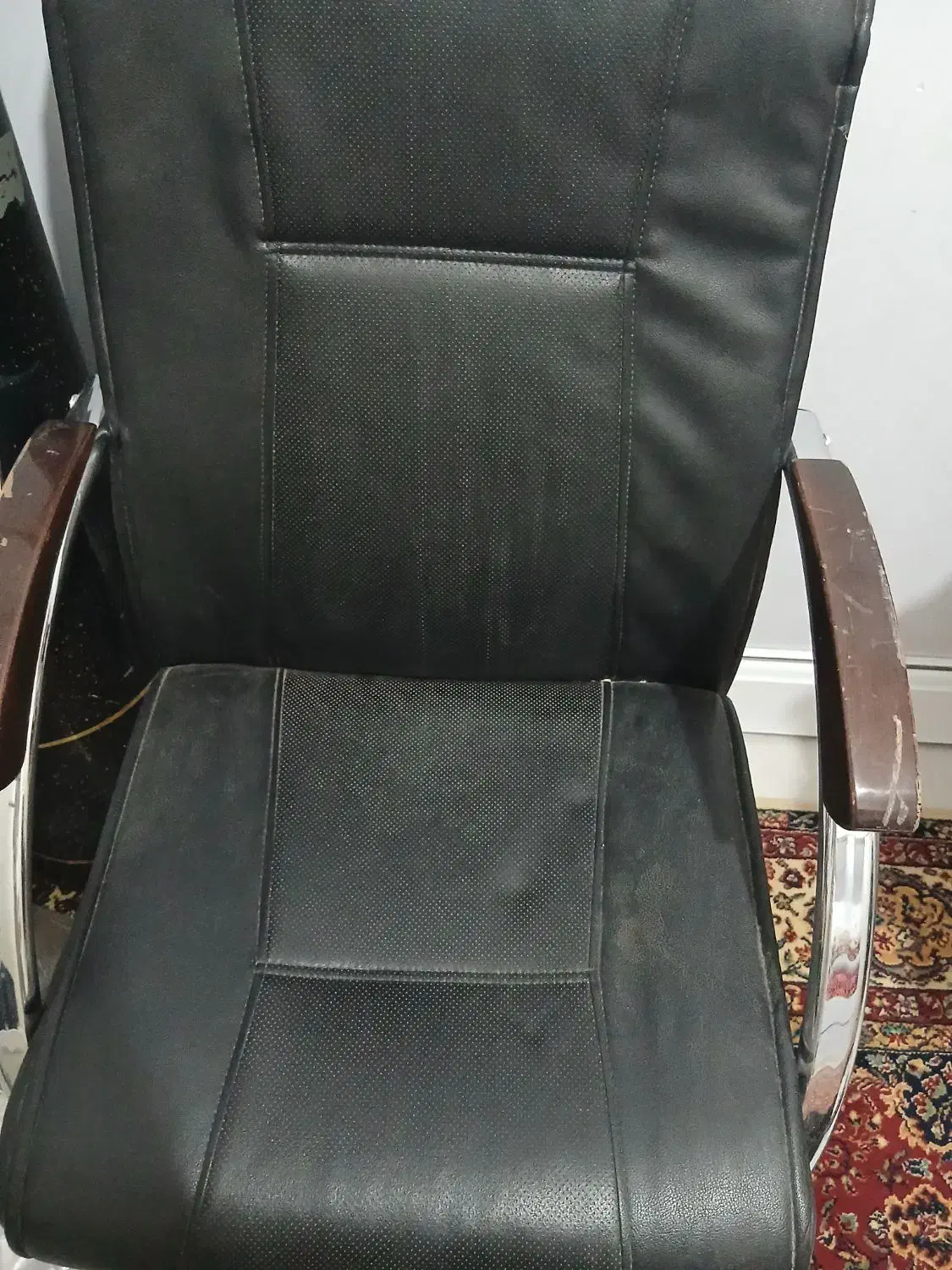 صندلی انتظار و چرخان|صندلی و نیمکت|زاهدان, |دیوار