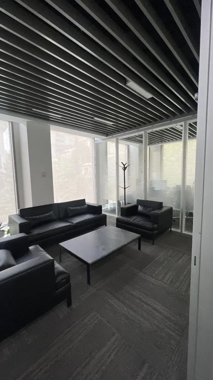 ۸۰ متر مدرن / سند اداری/ پنجره قدی|اجارهٔ دفتر کار، اتاق اداری، مطب|تهران, زعفرانیه|دیوار