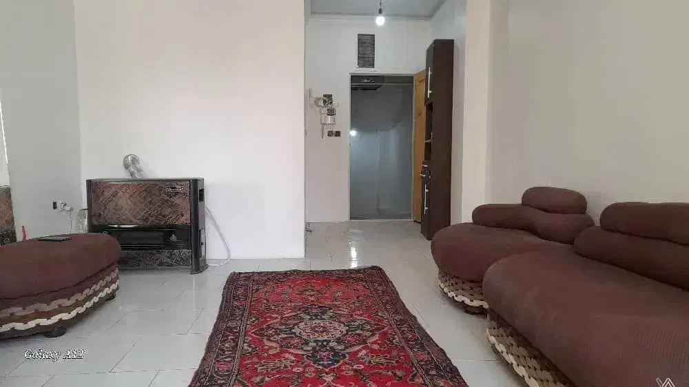 ۳۳متر۱خواب/طبقه اول و چهارم/میدان۸۰