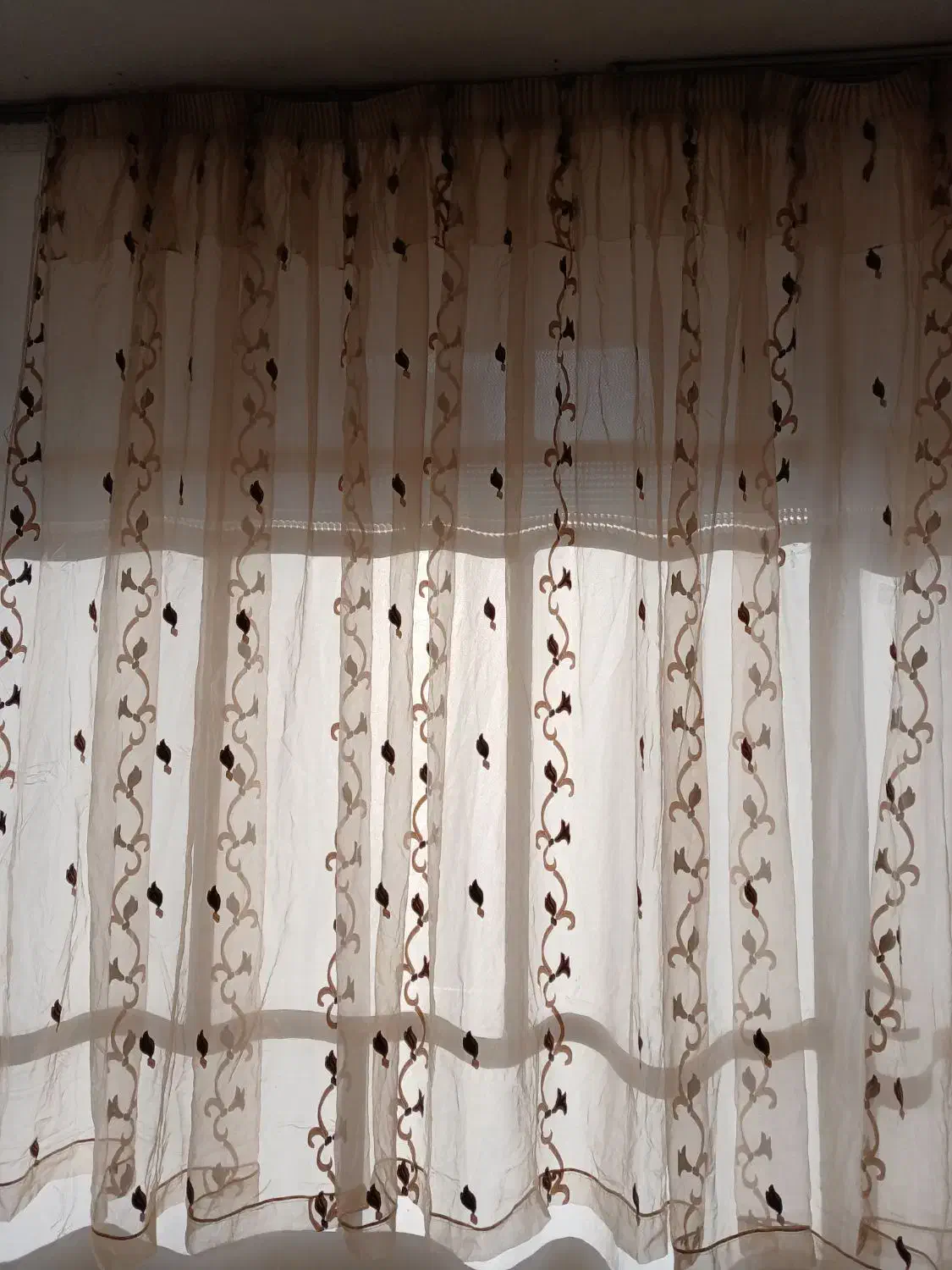 پرده|پرده، رانر، رومیزی|ری, فیروزآبادی|دیوار