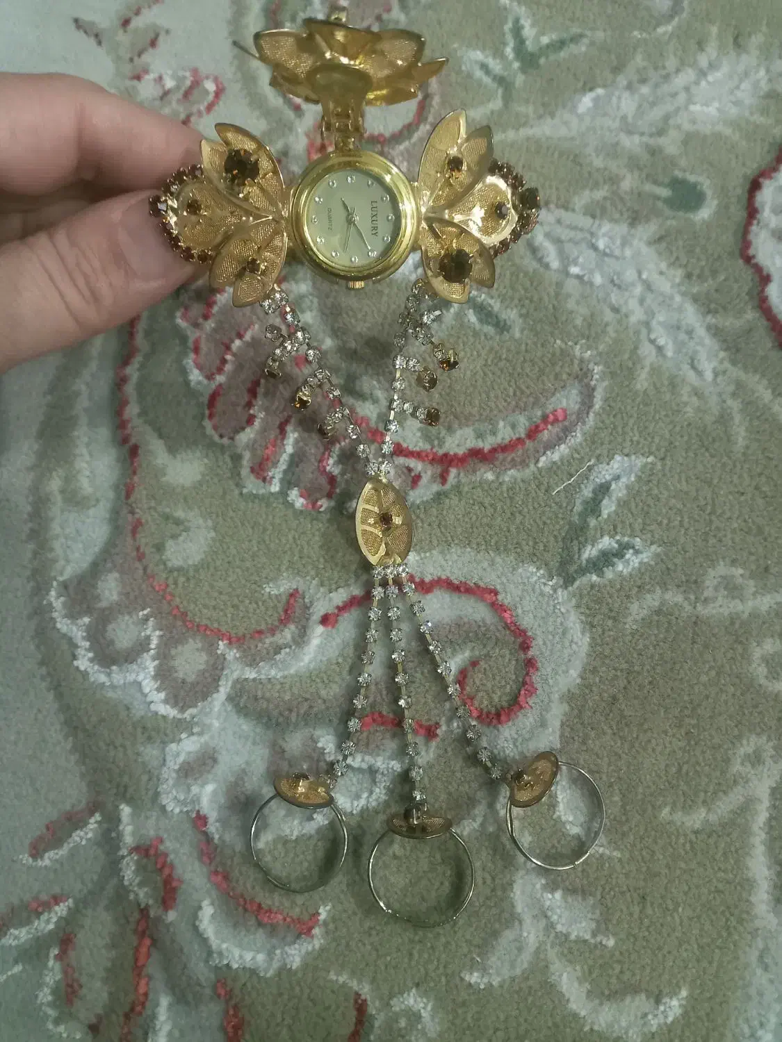 یک عدد ساعت دستبندی با ۳انگشتر....و۳عدد ساعت دیگر|ساعت|تهران, جوادیه تهرانپارس|دیوار