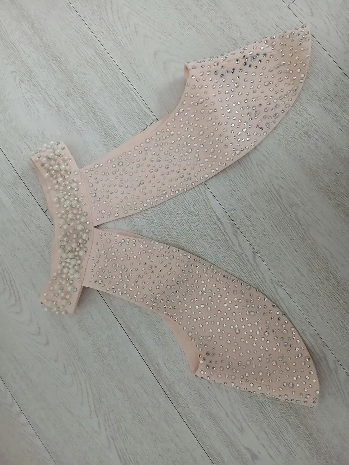 لباس مجلسیی|لباس|مشکین‌دشت, |دیوار