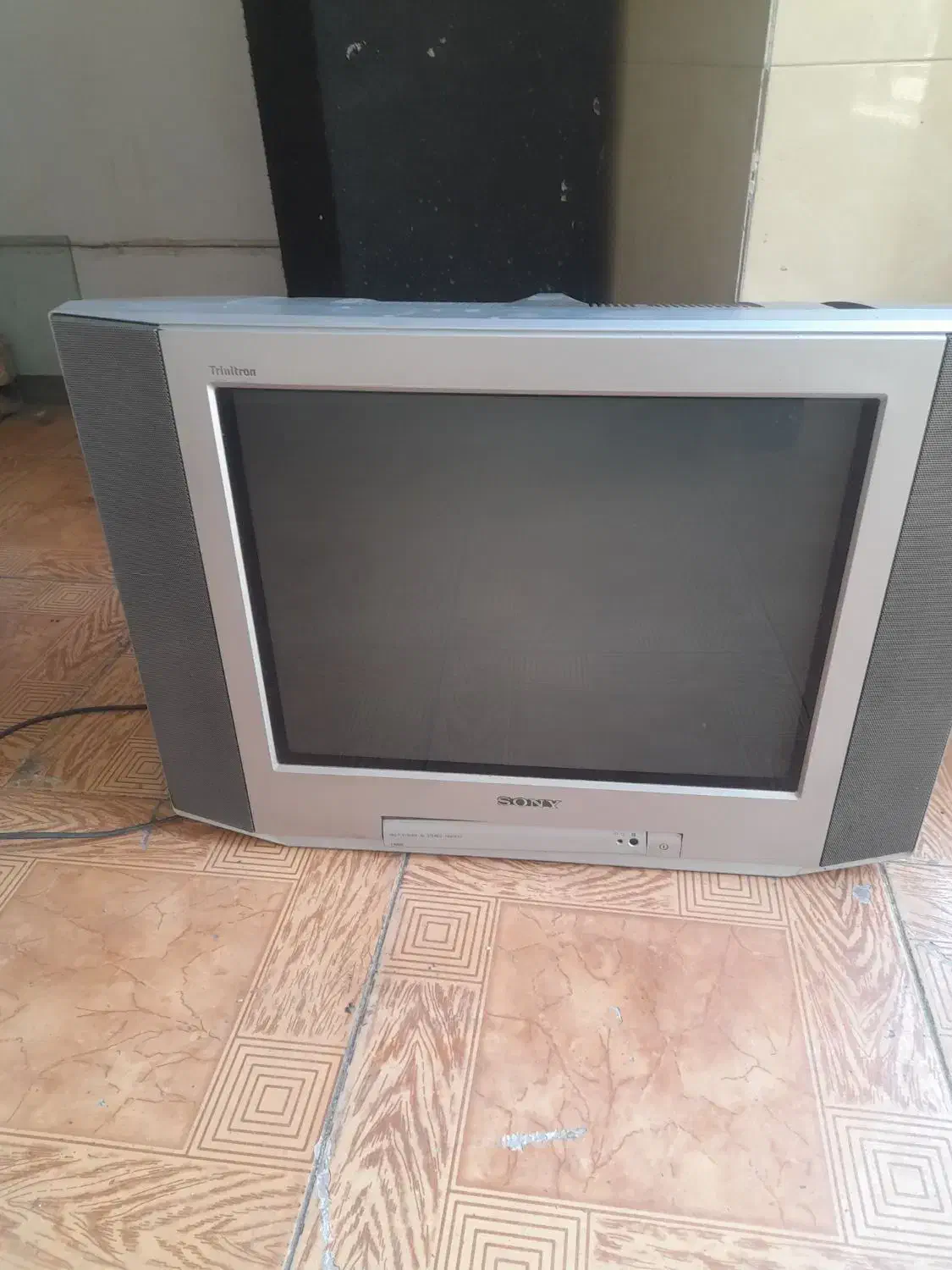 تلوزیون سونی ۲۱ مانیتورمکسون ماشین|تلویزیون و پروژکتور|بروجرد, |دیوار