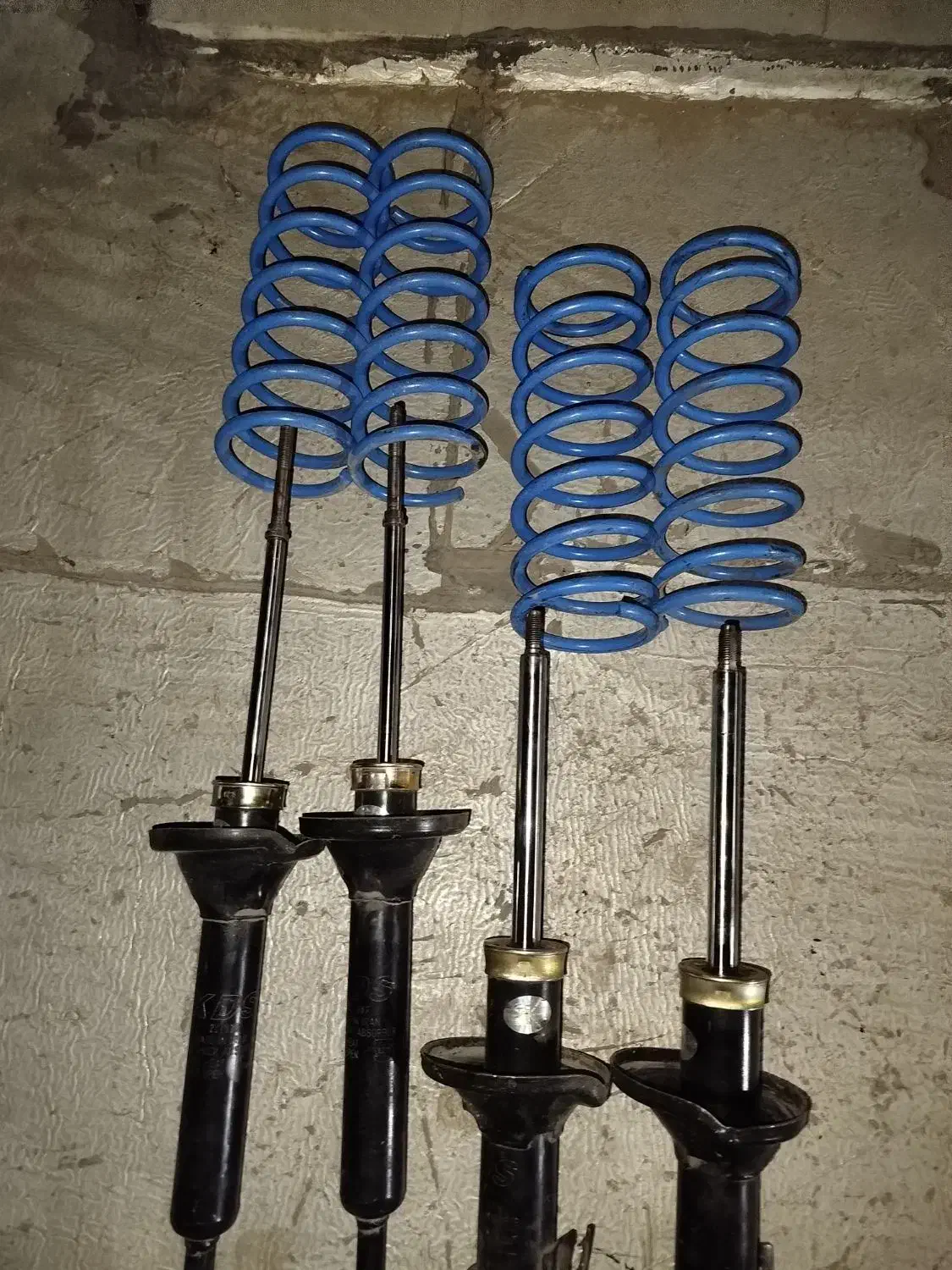 کمک فنر اسپرت کی دی اس|قطعات یدکی و لوازم جانبی|زاهدان, |دیوار