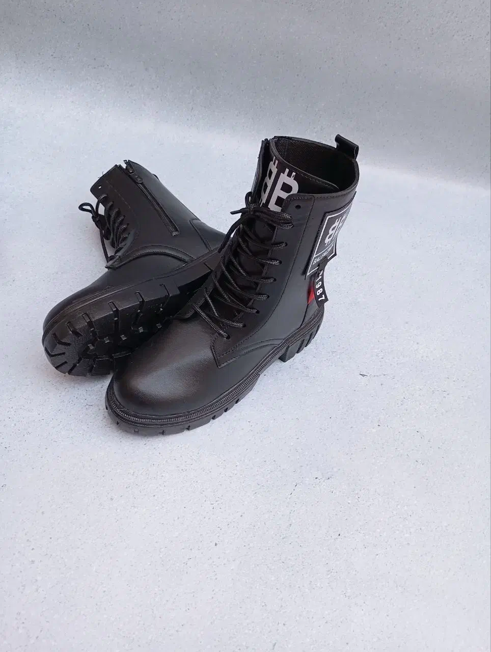 نیم بوت|کیف، کفش، کمربند|ایلام, |دیوار