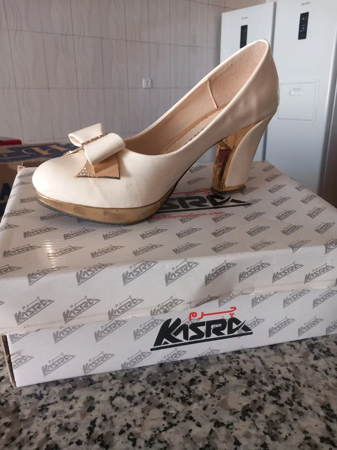 چکمه وکفش|کیف، کفش، کمربند|کوهدشت, |دیوار