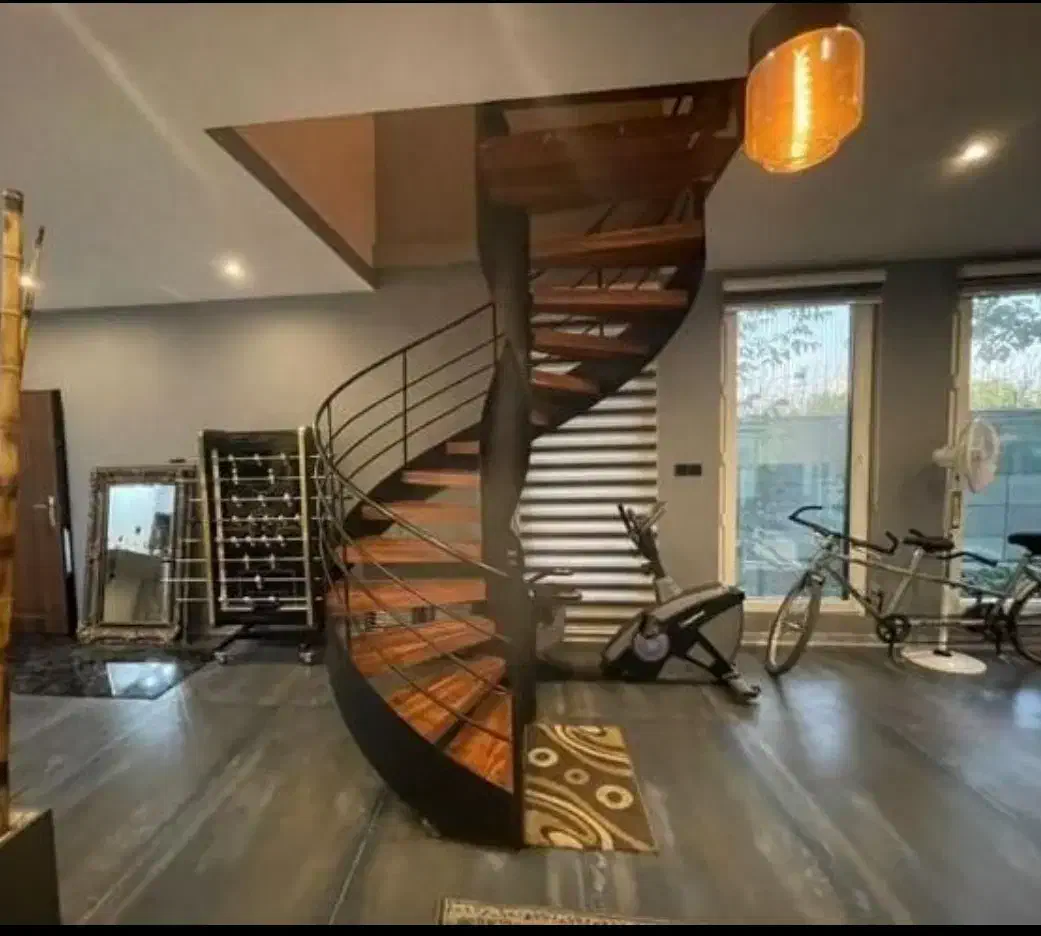 تولید انواع پله آهنی پله های پیچ،گرد،صاف و نرده|خدمات پیشه و مهارت|تهران, شهرک ابوذر|دیوار