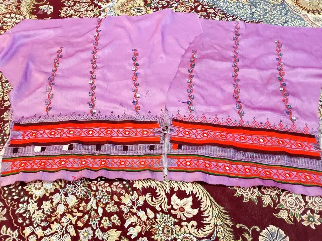 لباس تپه ای نیمه کاره|لباس|سراوان, |دیوار