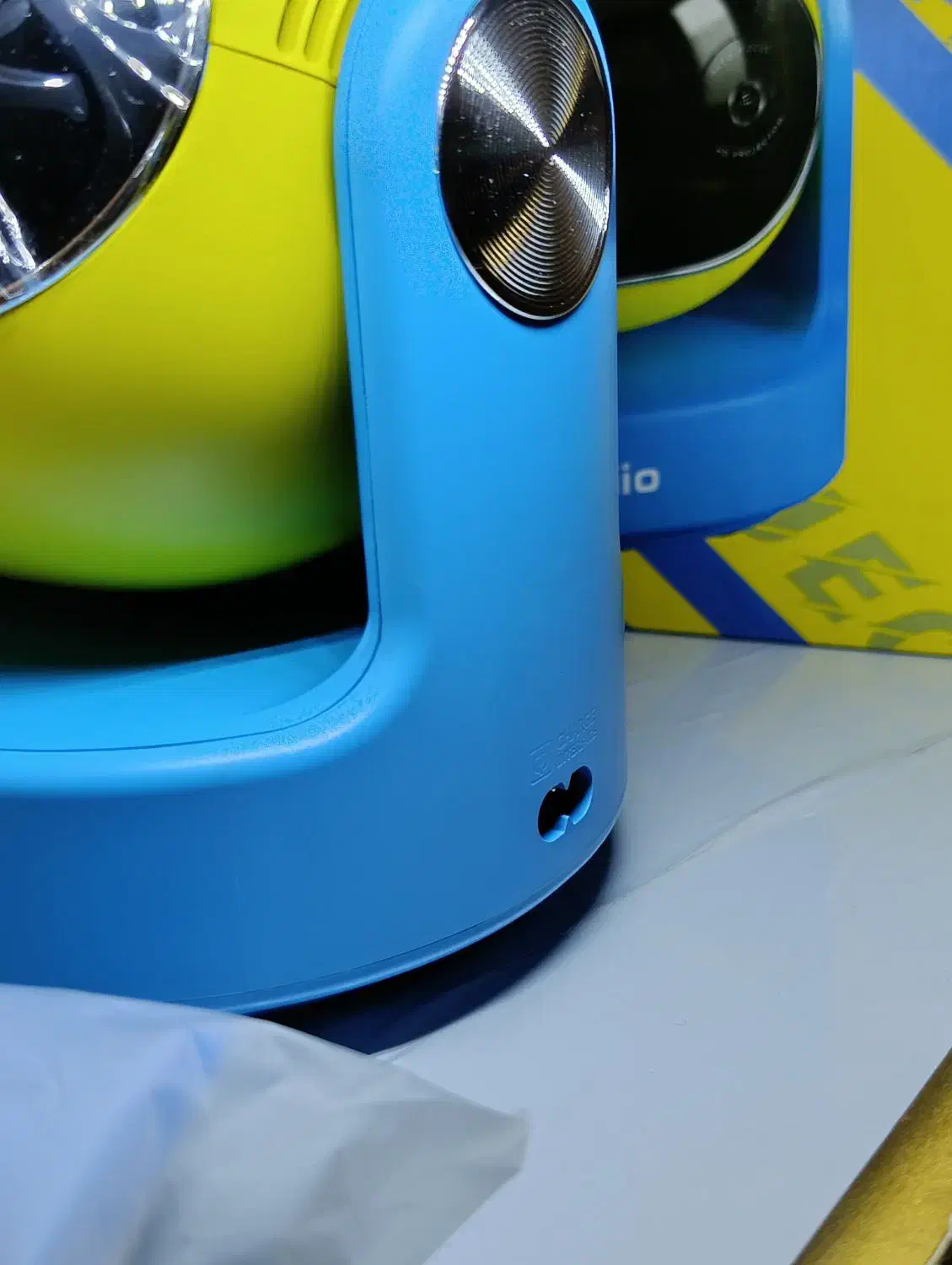 پروژکتور یومیو U30|تلویزیون و پروژکتور|برخوار, |دیوار