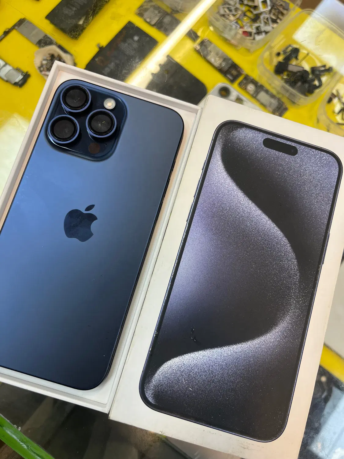 15pro max|موبایل|یزد, |دیوار
