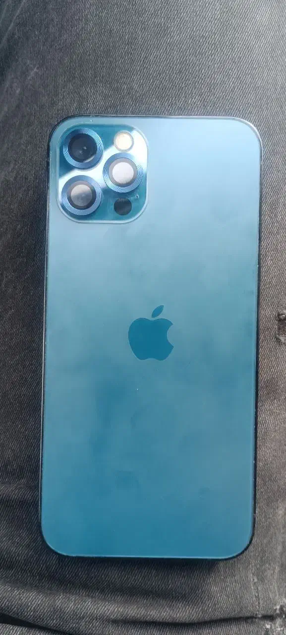 12pro|موبایل|مشهد, میان ولایت|دیوار